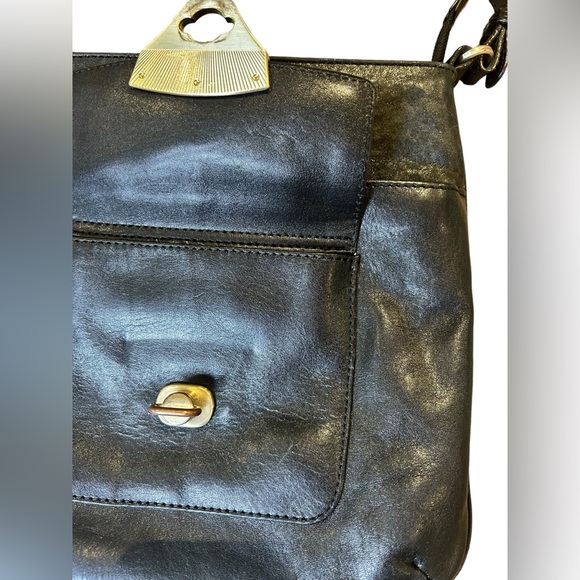 Modalu London Leather Crossbody Bag - Picture 2 of 6